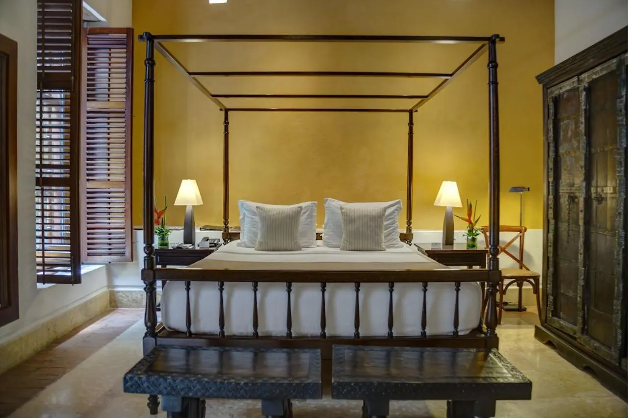 Hotel Quadrifolio Cartagena 5*,